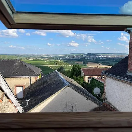 Un Petit Coin Sous Les Toits Villa Hautvillers Buitenkant foto