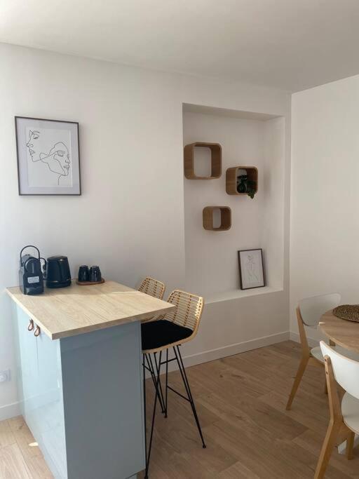 Holiday home Un Petit Coin Sous Les Toits
